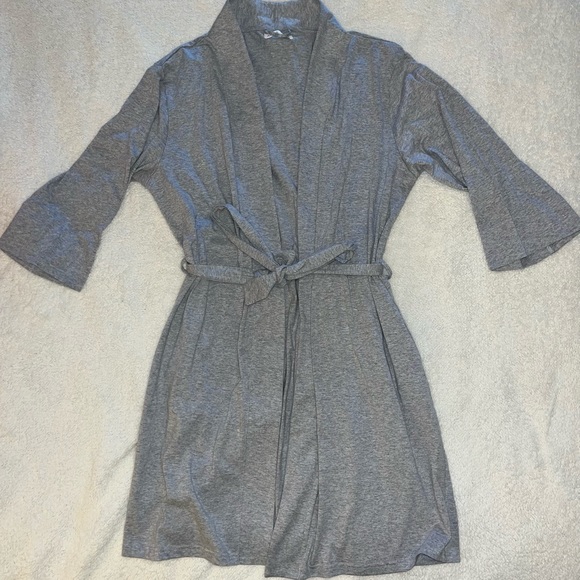 Lightweight Robe Size L - Picture 1 of 4